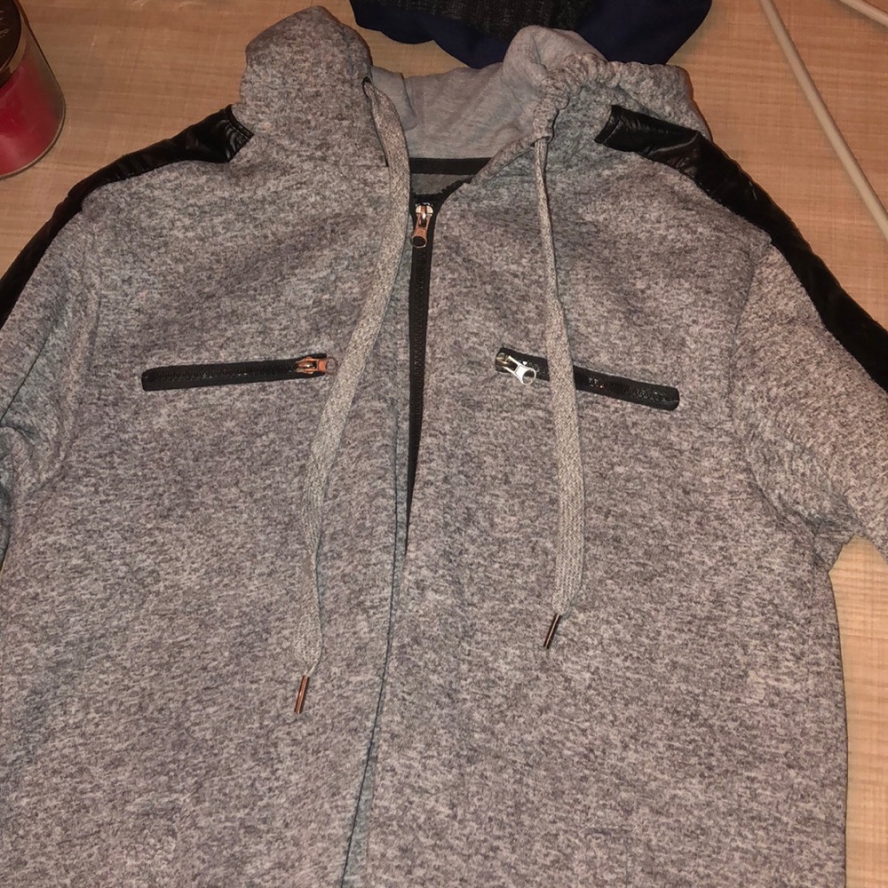 Men’s zip up hoodie